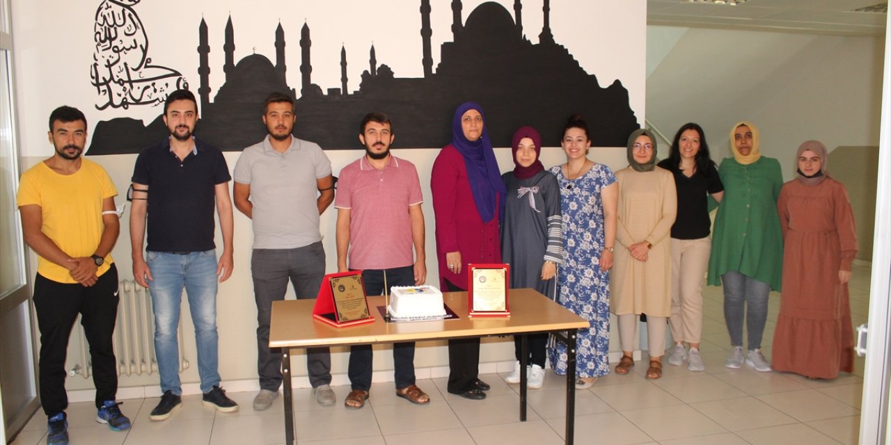 Yunak Orhan Erdem İmam Hatip Ortaokulu, "E-Twinning Ulusal Kalite Etiketi" Ödülü Aldı