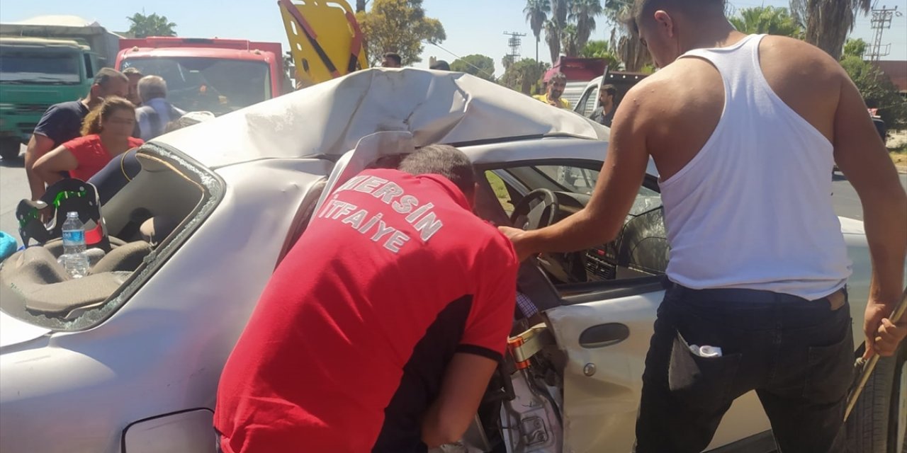 Mersin'de Trafik Kazası: 3 Yaralı