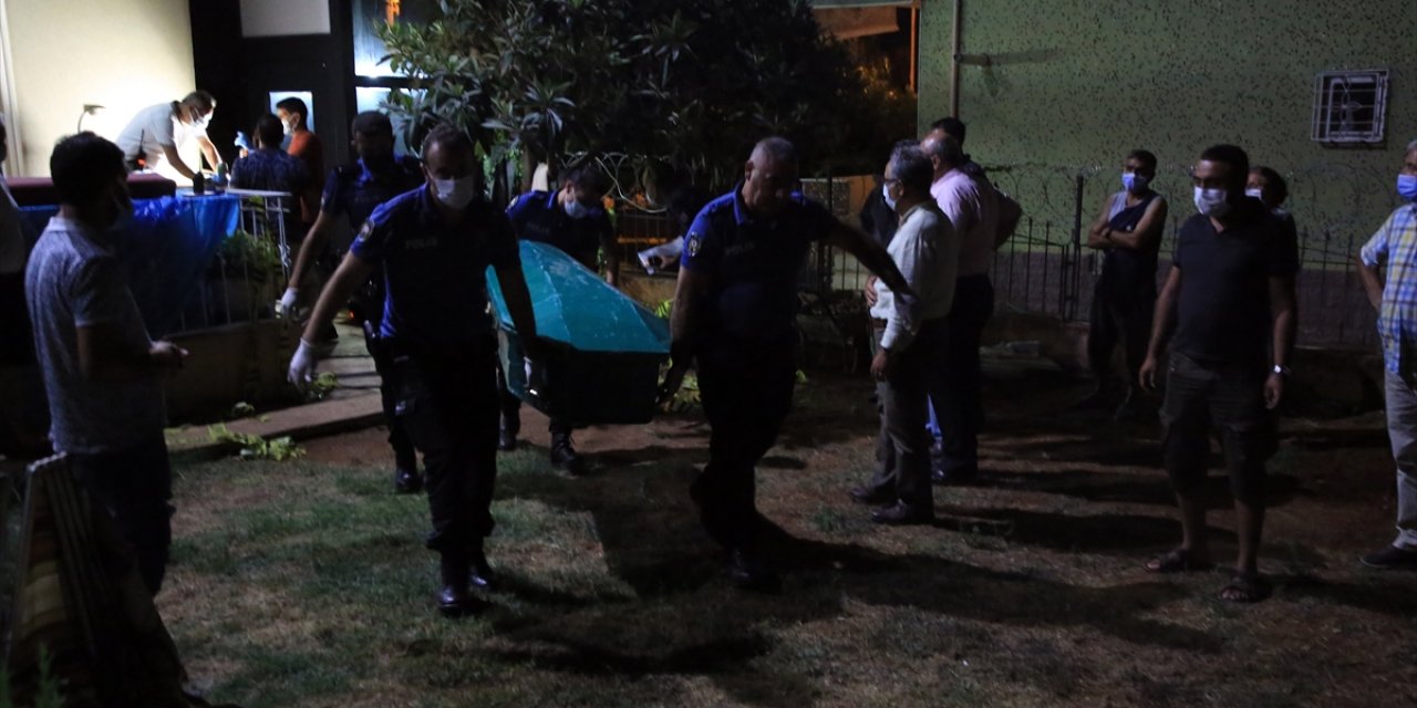 Mersin'de Düşen Asansör Kabini Bir Kişinin Hayatına Mal Oldu