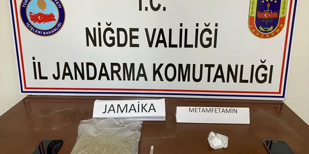 Niğde'de 1 Kilogram Sentetik Uyuşturucu Ele Geçirildi