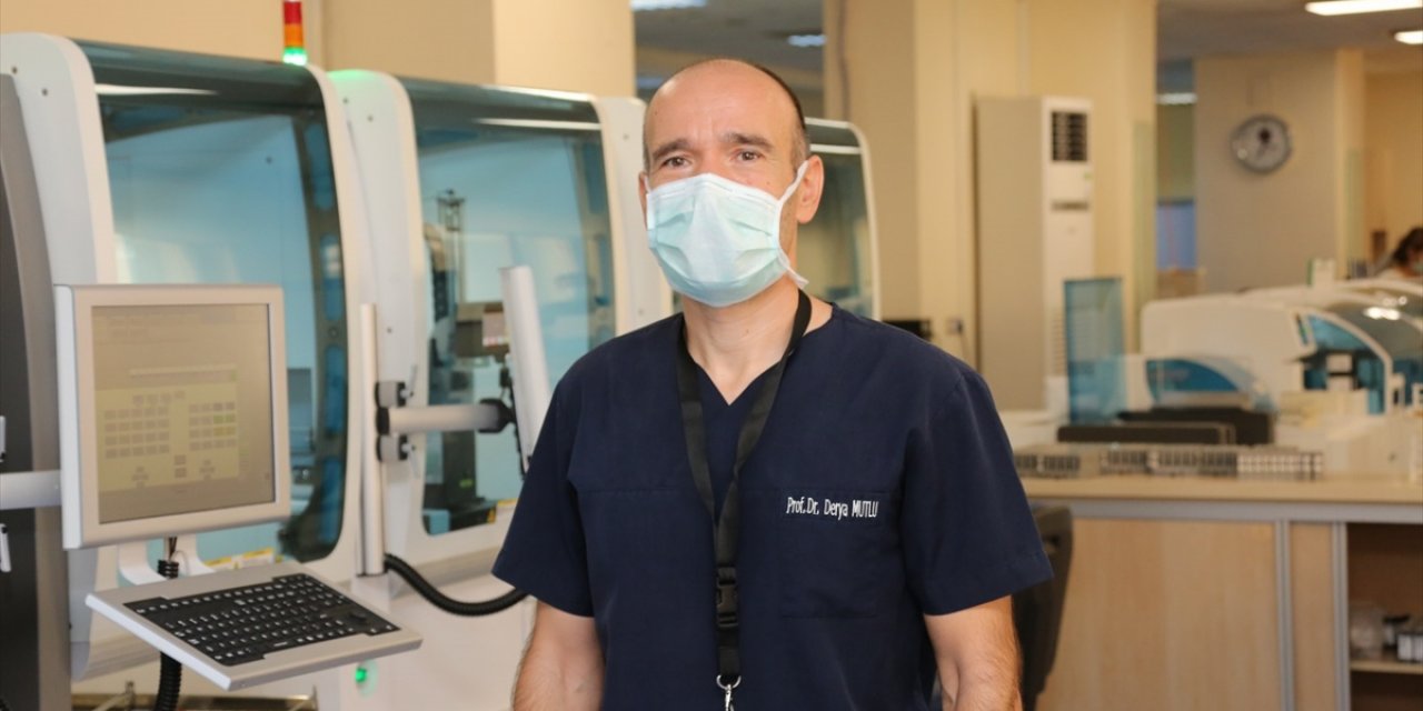 Akdeniz Üniversitesi Kovid-19 Laboratuvar Sorumlusu Prof. Dr. Derya Mutlu'dan Aşı Açıklaması: