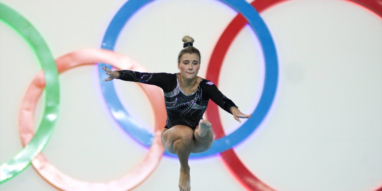 Artistik Cimnastik Dünya Challenge Kupası'nda İkinci Eleme Yarışları Başladı