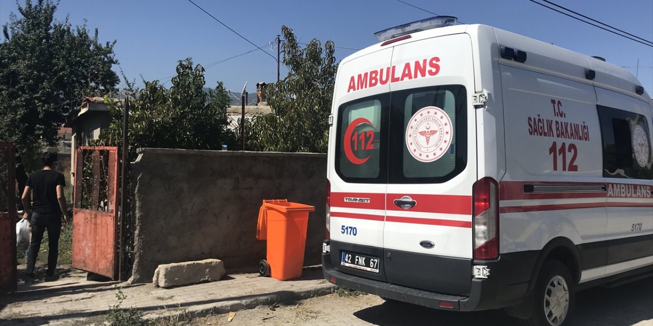 Pençe-şimşek Operasyon Bölgesinde Şehit Olan Askerin Konya'daki Ailesine Şehadet Haberi Verildi