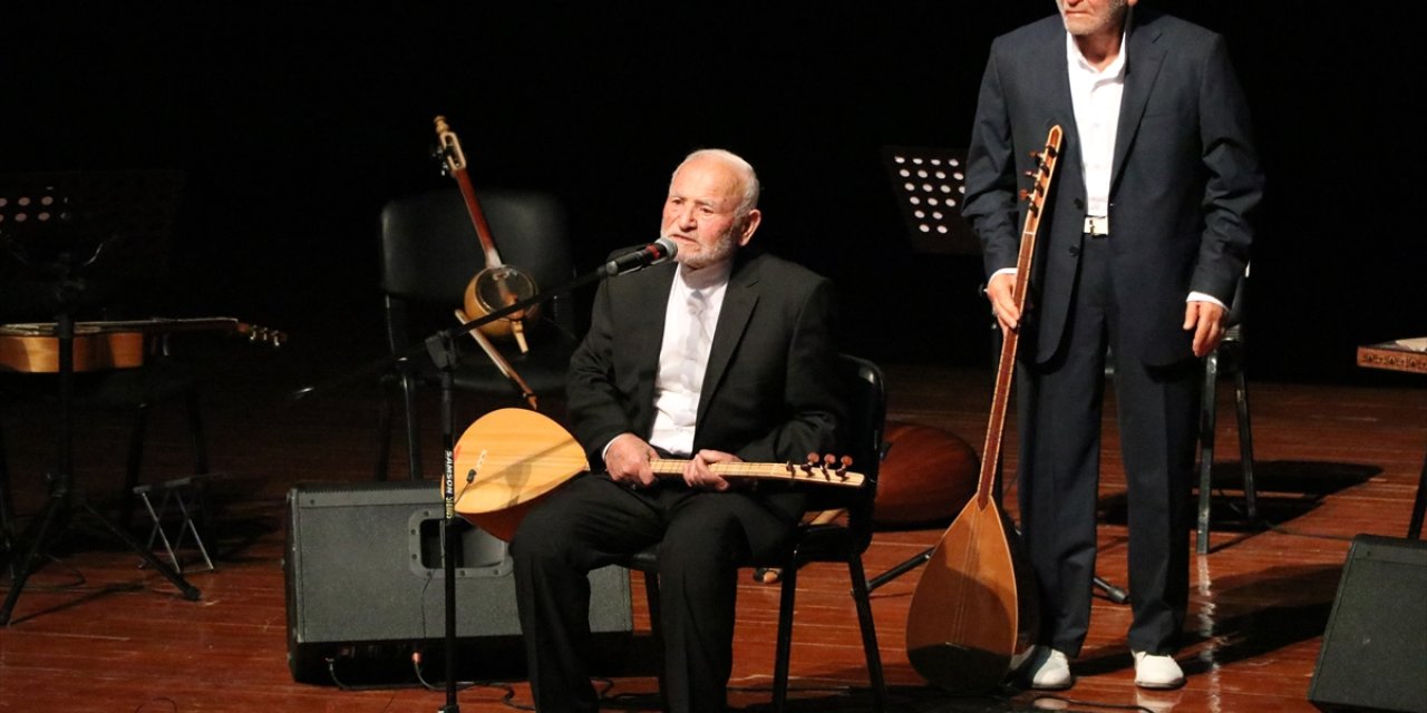 Niğde'de Sanatçı Ali Ercan'ın Sanat Hayatının 70'inci Yılı Kutlandı