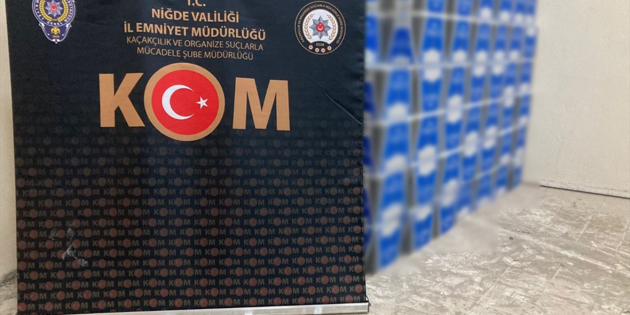 Niğde'de Kamyonda 3 Milyon 70 Bin Makaron Yakalandı