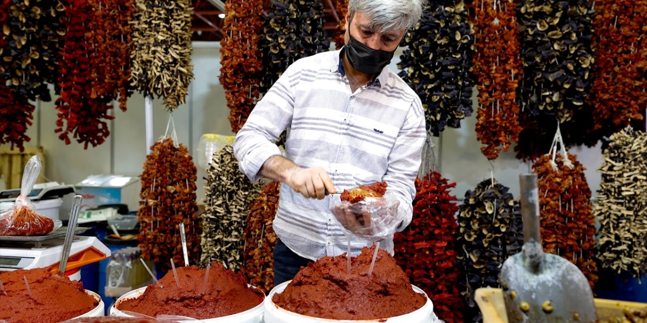 Yöresel Ürünler Fuarı Antalya'da Açıldı