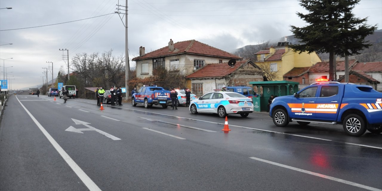 Konya'da Yaşlı Kadın Yolda Ölmüş Halde Bulundu