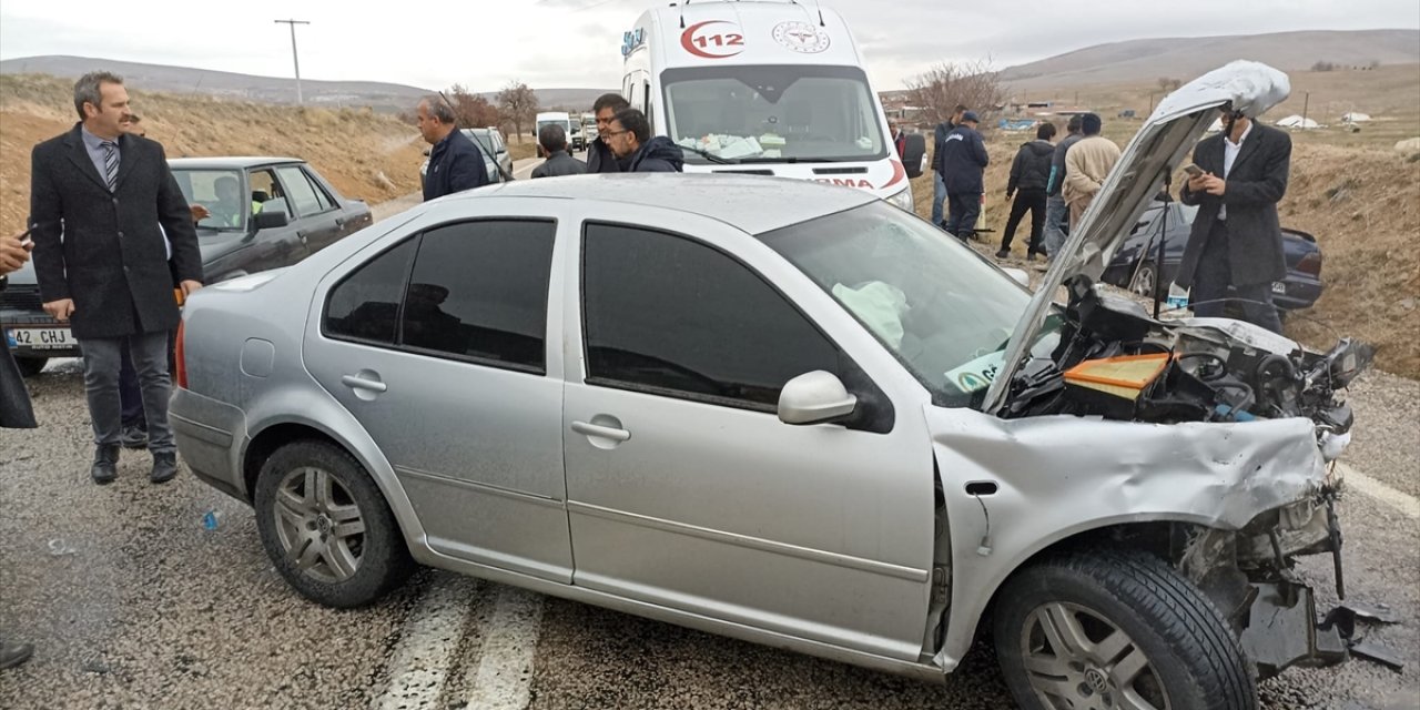 Konya'daki Kazada Belediye Başkanı Yaralandı