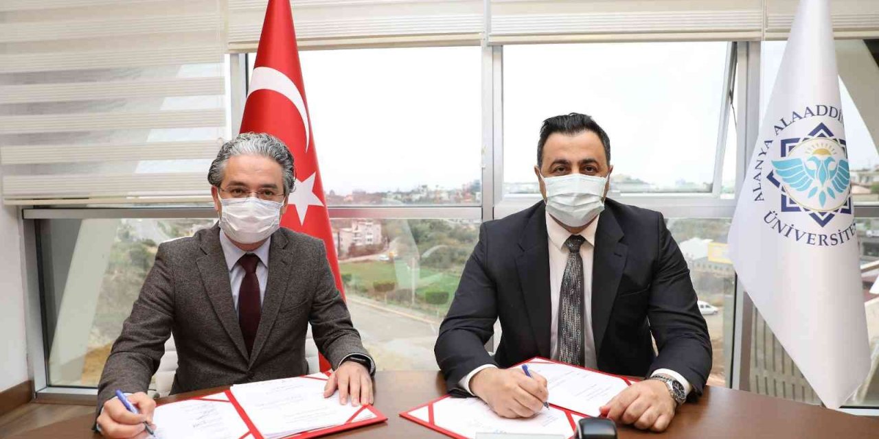 Alkü’de İşçiler İçin Toplu Sözleşme