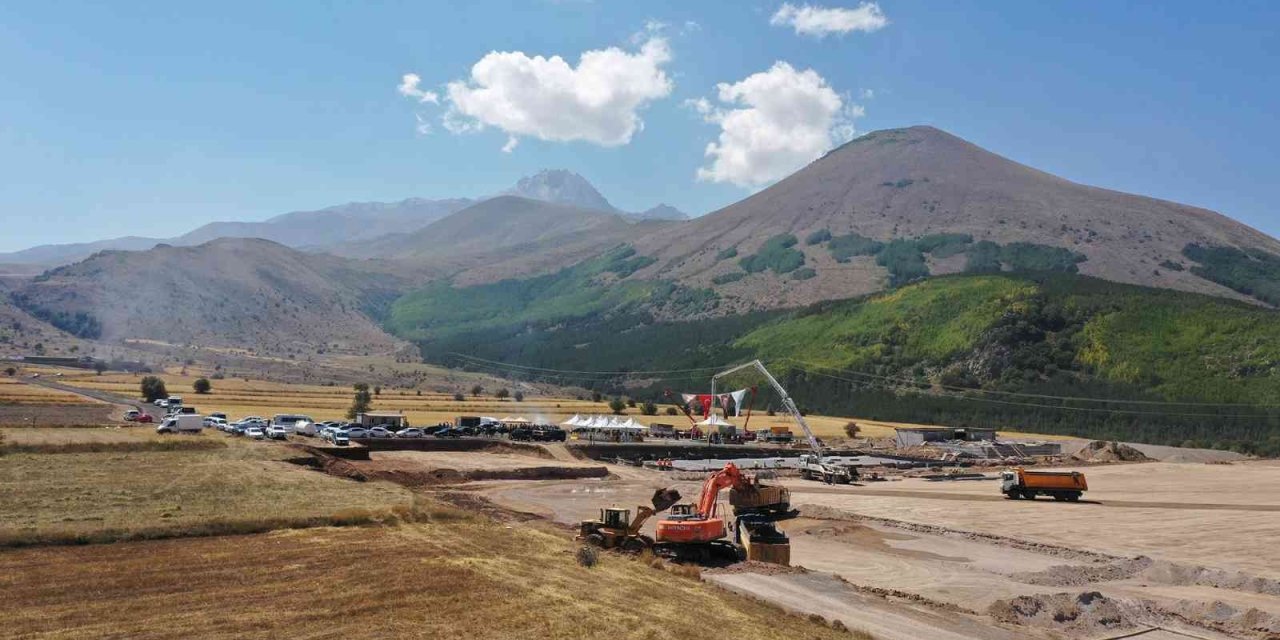 Erciyes’te 4 Yeni Otel Daha Hizmete Açıldı