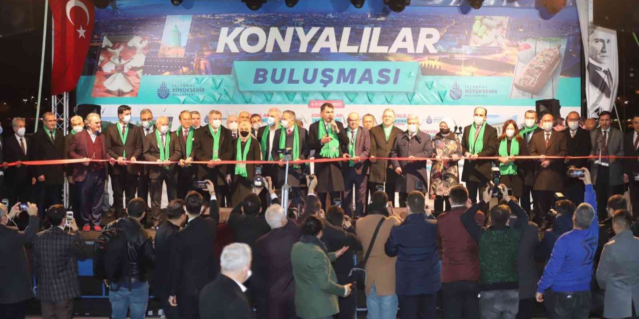 Bakan Kurum Ve Başkan Altay İstanbul’daki Konyalılarla Buluştu