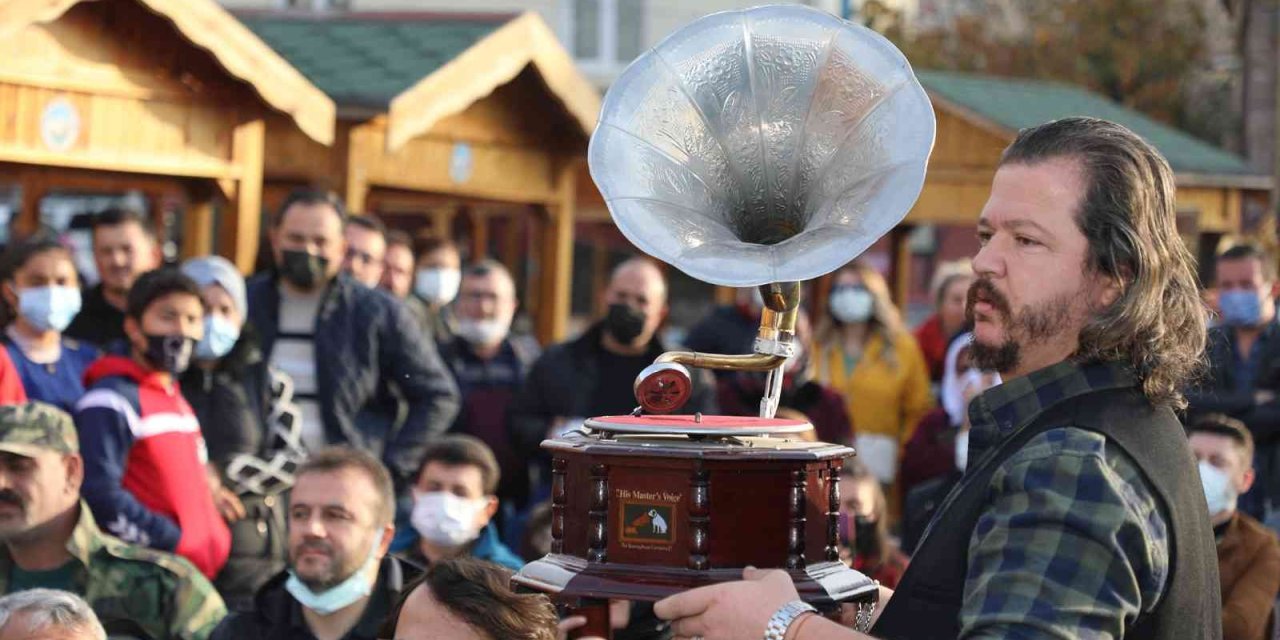 Talas’ta 2022’nin İlk Antika Pazarı