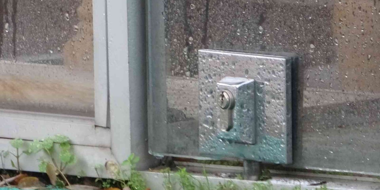 Tartışan Sevgilileri Ayırmak İsterken Canından Olan Edanur’un İş Yerinde Sessizlik Hakim