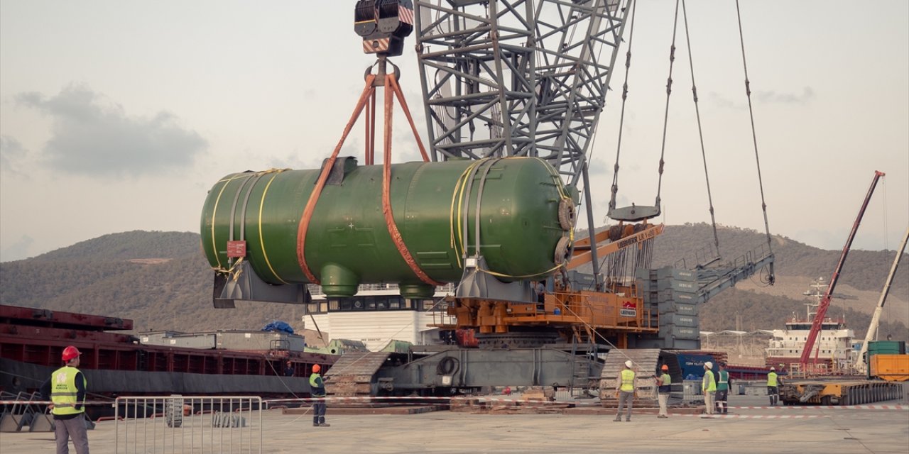 Akkuyu NGS'nin "Dev Buhar Jeneratörleri" İnşaat Sahasına Getirildi