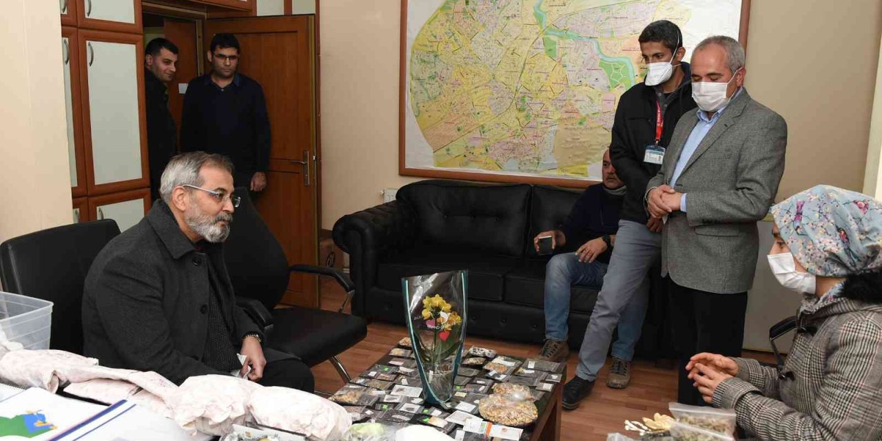 Tarsus’ta Ata Tohum Dayanışması Büyüyor