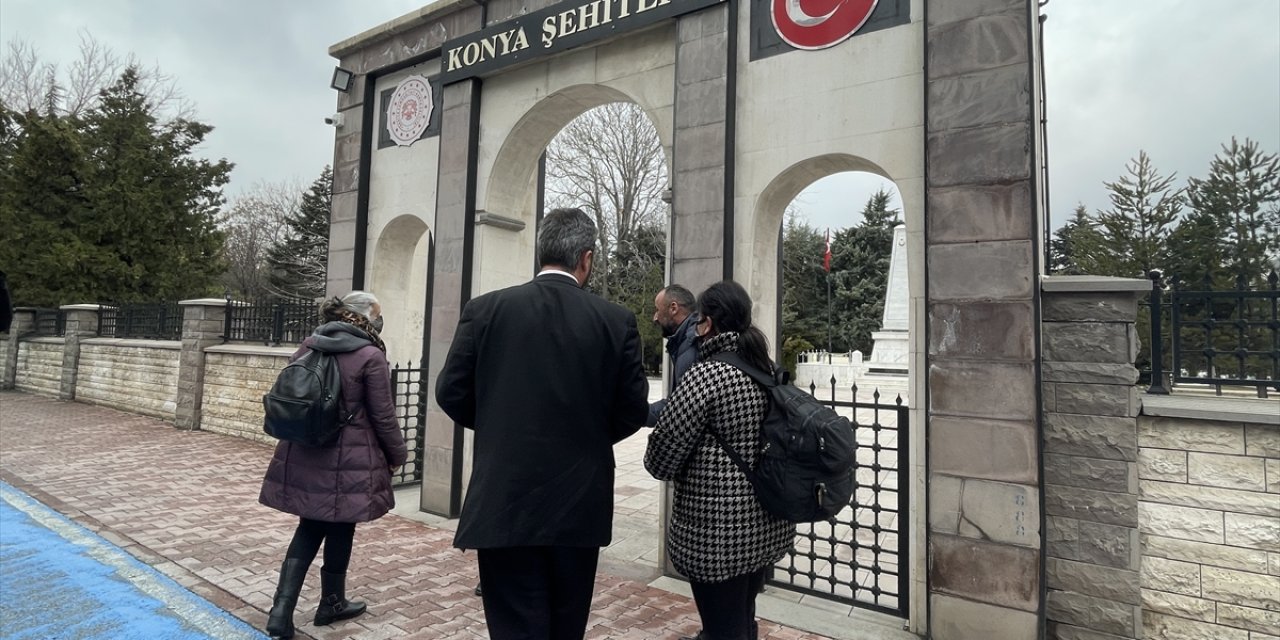 Yıllar Sonra Dedelerinin Mezarına Ulaştılar