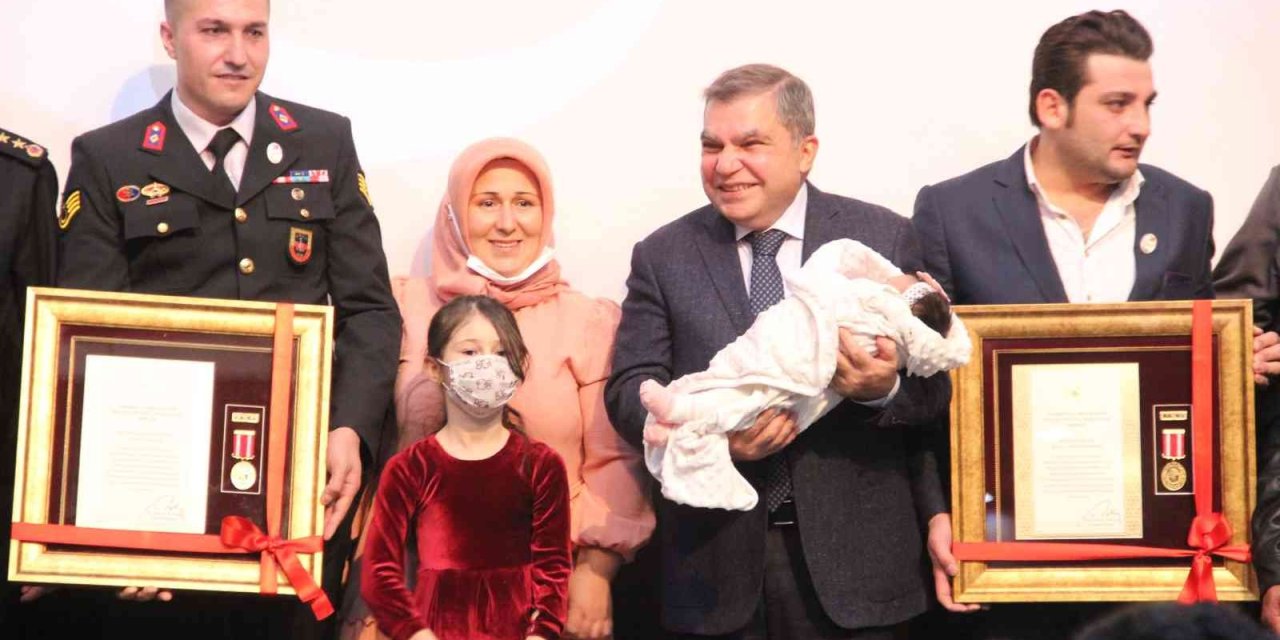 Karaman’da Kahramanlar İçin Devlet Övünç Madalyası Ve Beratı