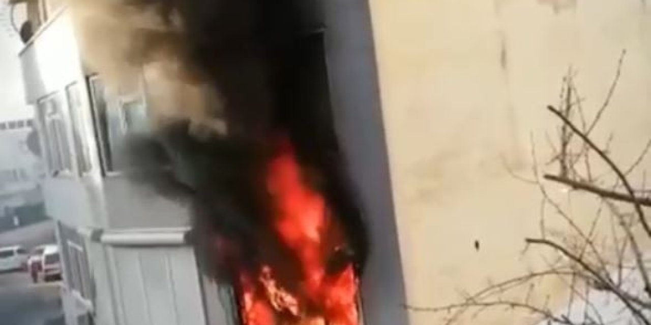 Alev Alev Yanan Daire Mahalleliyi Korkuttu