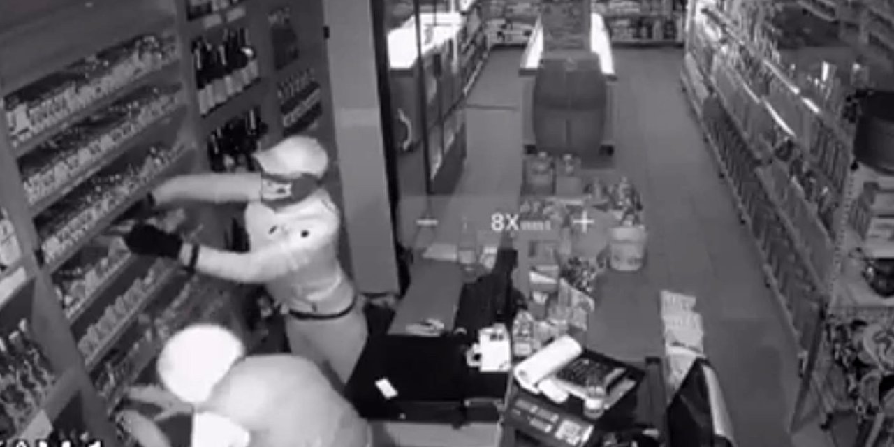 Antalya’da Hırsızın Çaldığı Atla Girdiği Markette Bu Kez 200 Bin Tl’lik Hırsızlık Şoku