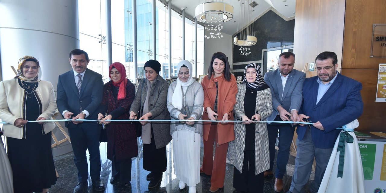 Karatay’da Kağıt Rölyef Sergisi Açıldı