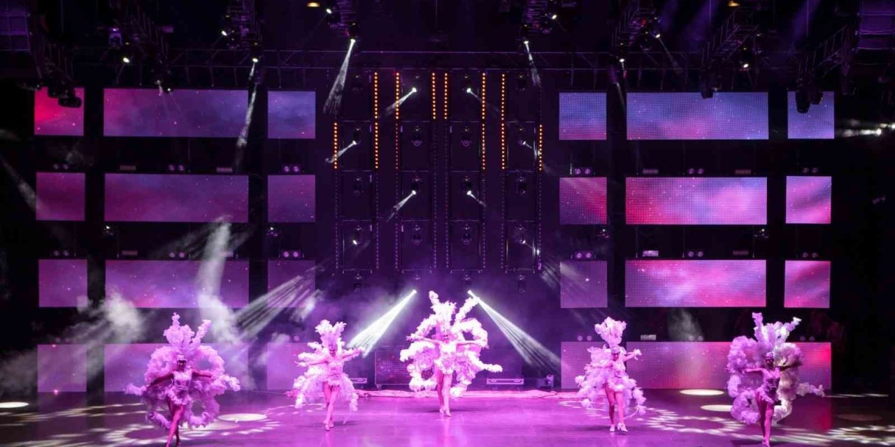 İranlı Turistler, Nevruz Bayramı Coşkusunu Granada’da Yaşadı