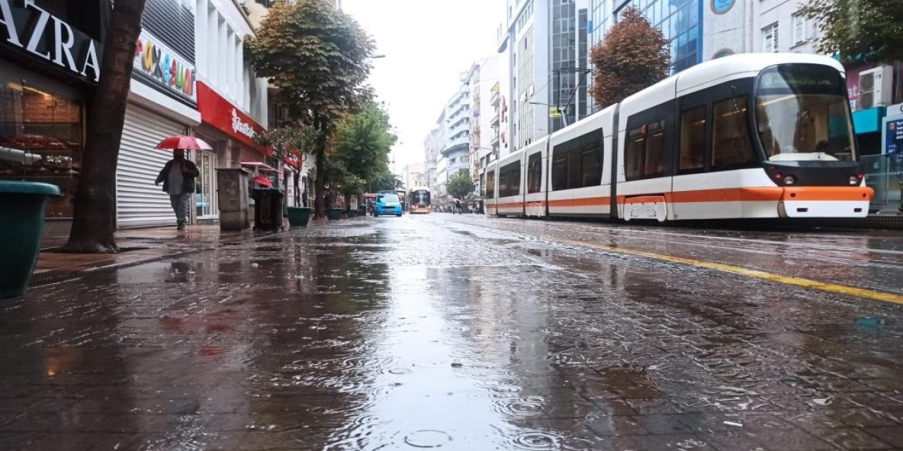 Eskişehir’de Aralıklı Sağanak Yağış Bekleniyor