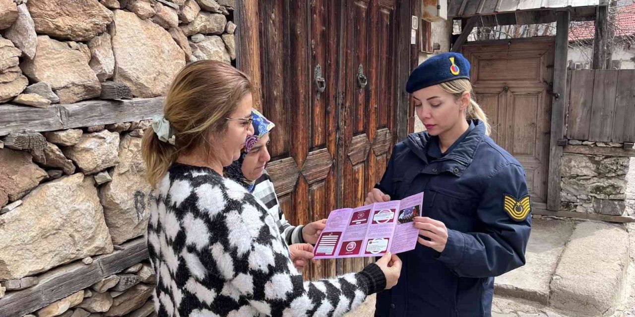 Kadın Jandarmalardan Kades Tanıtımı