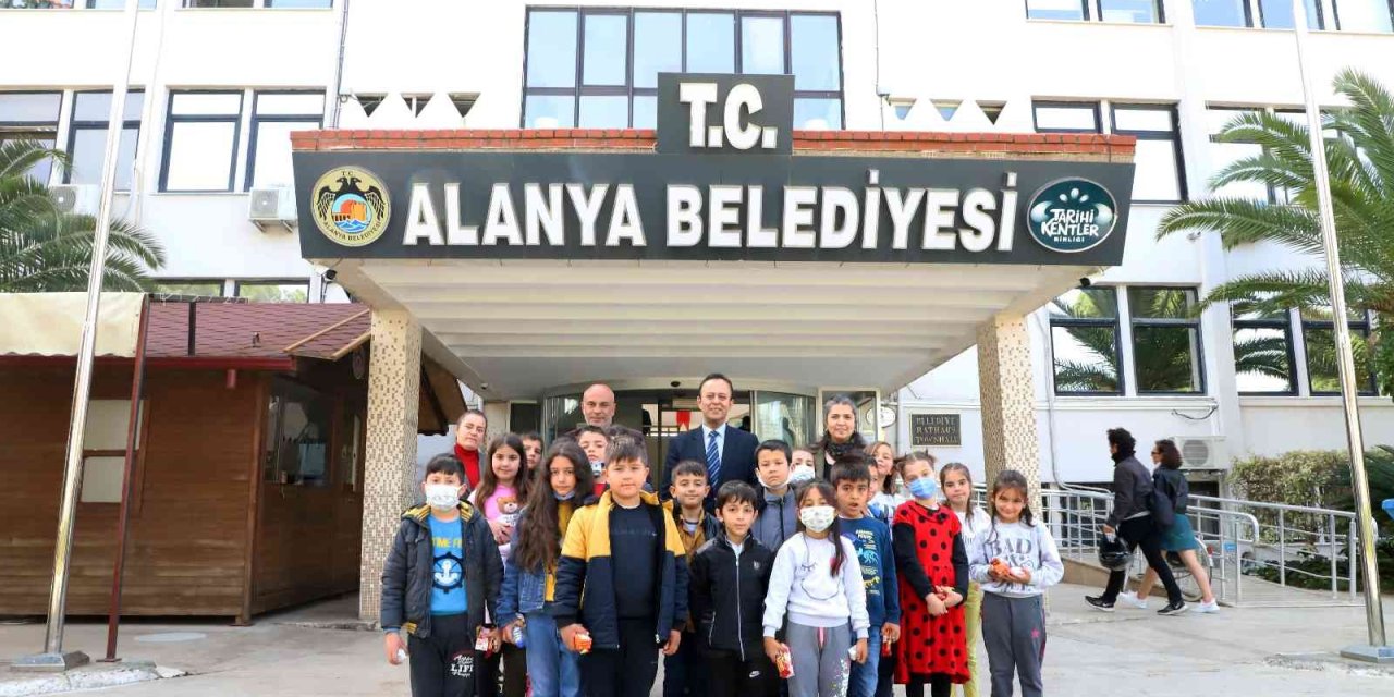 Alanya Belediyesi Minik Öğrencileri Ağırladı
