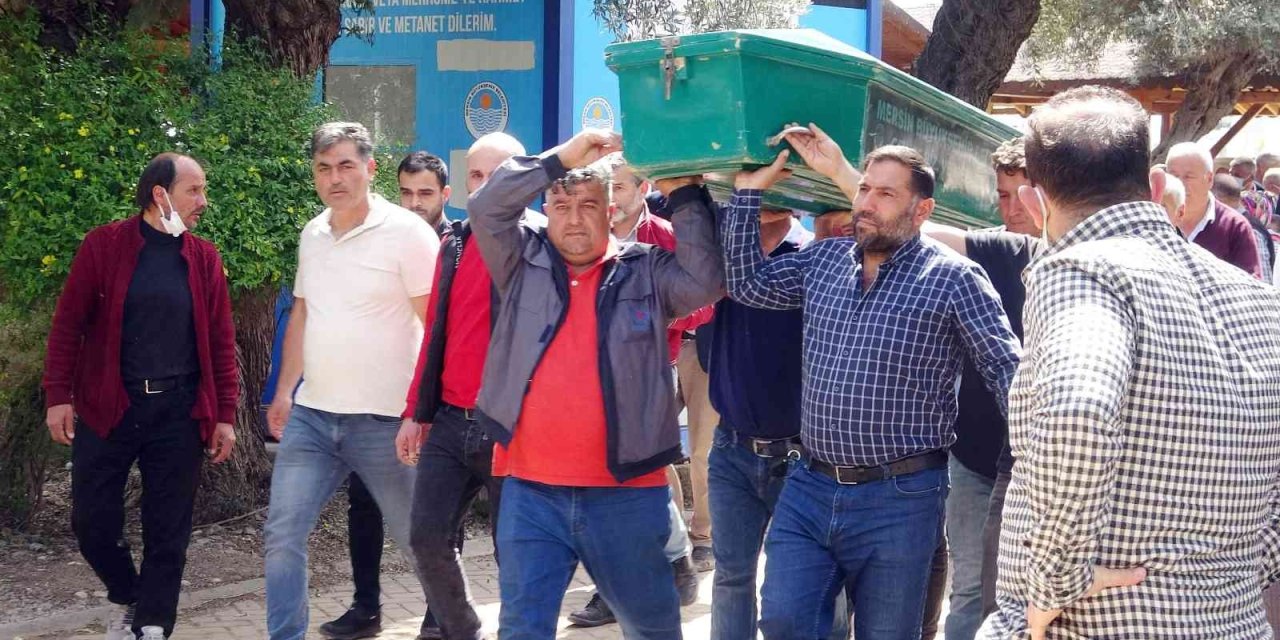 Yangında Hayatını Kaybeden Küçük Enes Defnedildi