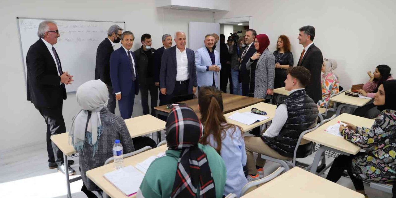Akdeniz Belediyesi Etüt Merkezi Açıldı