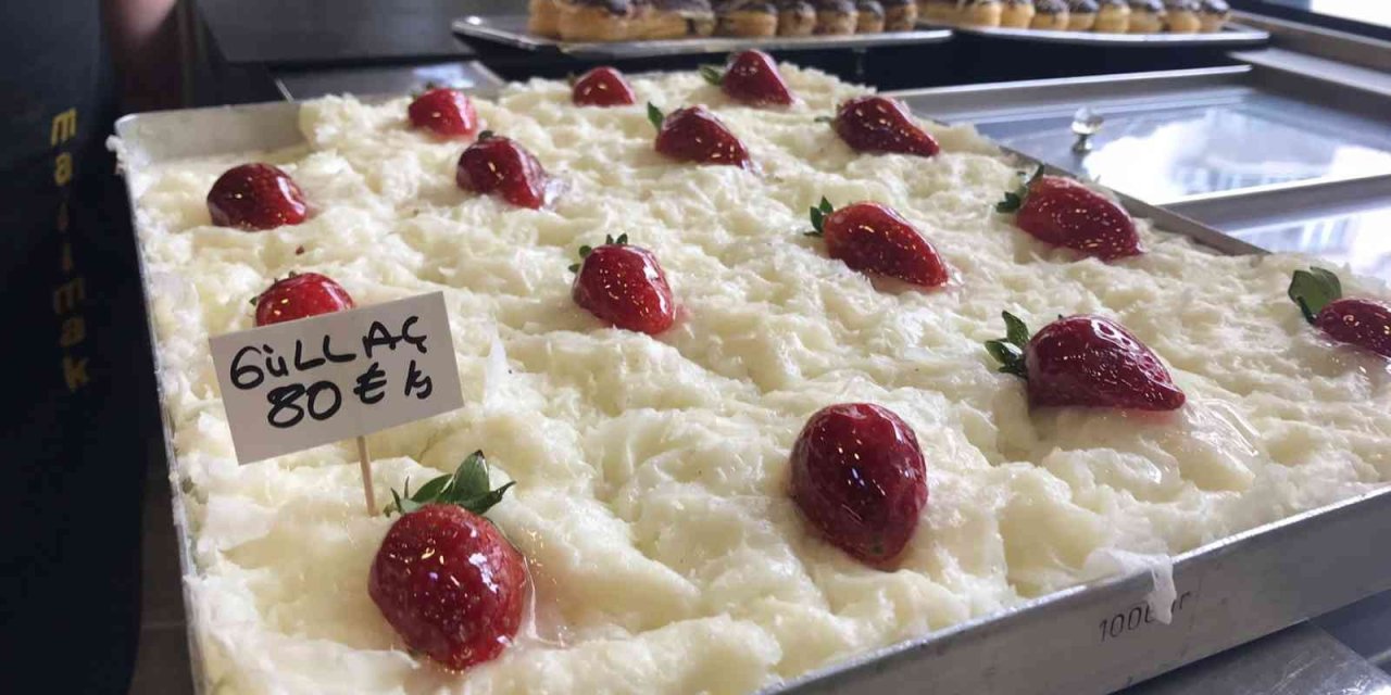 Ramazan Ayının Vazgeçilmezi Güllaç Tezgâhtaki Yerini Aldı