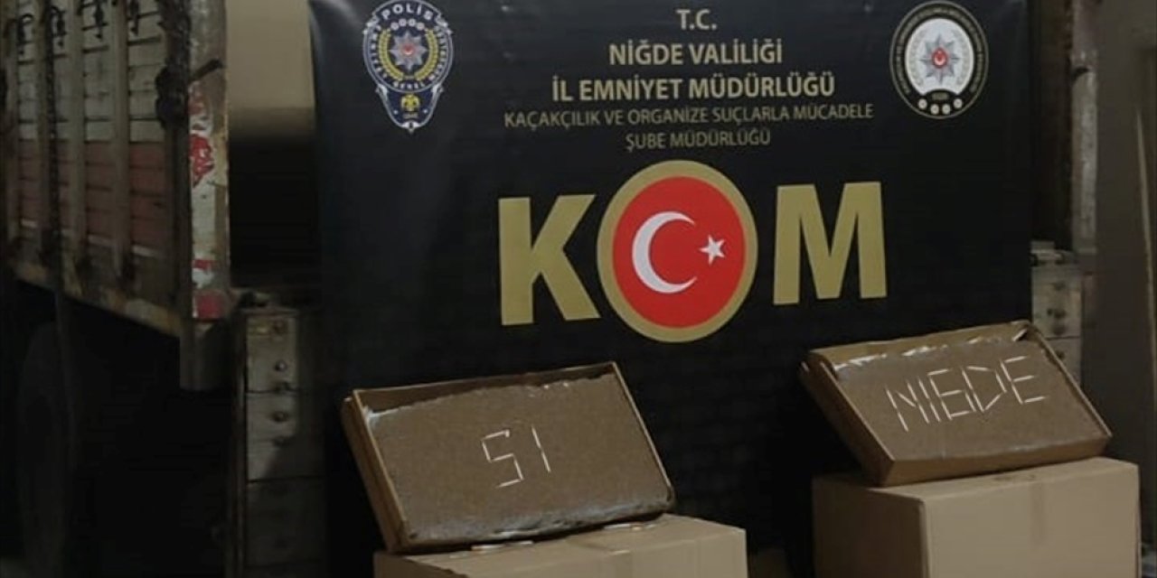Niğde'de 4 Milyon 160 Bin Dolu Makaron Ele Geçirildi