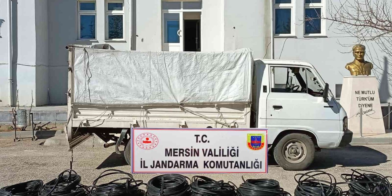 Mersin’de Kablo Hırsızlığı Yapan 2 Kişi Yakalandı