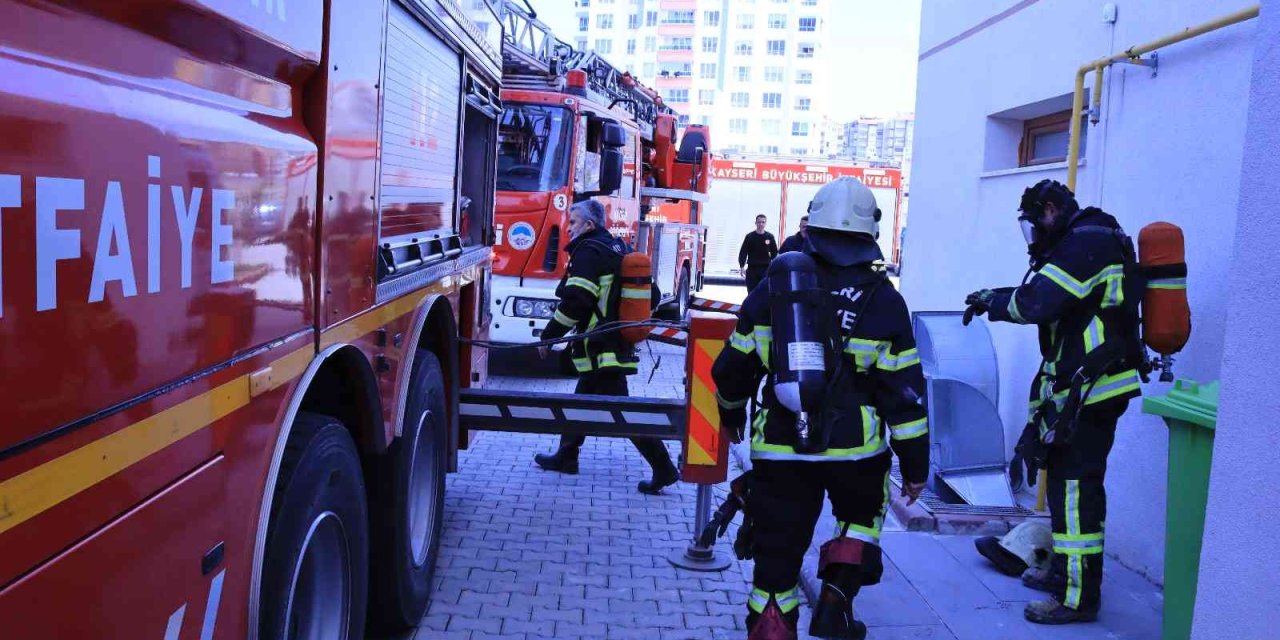 Afacanlar Binayı Birbirine Kattı