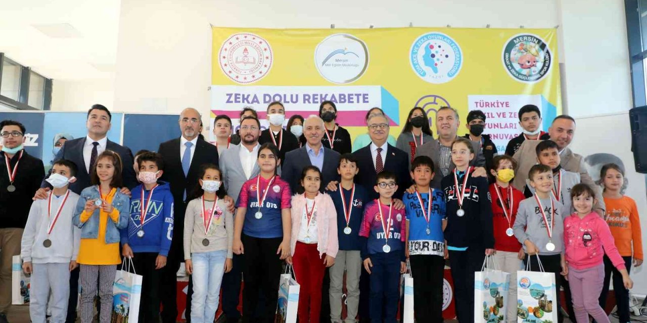 Mersin'de Akıl Ve Zeka Oyunları Turnuvasında Ödüller Sahiplerini Buldu