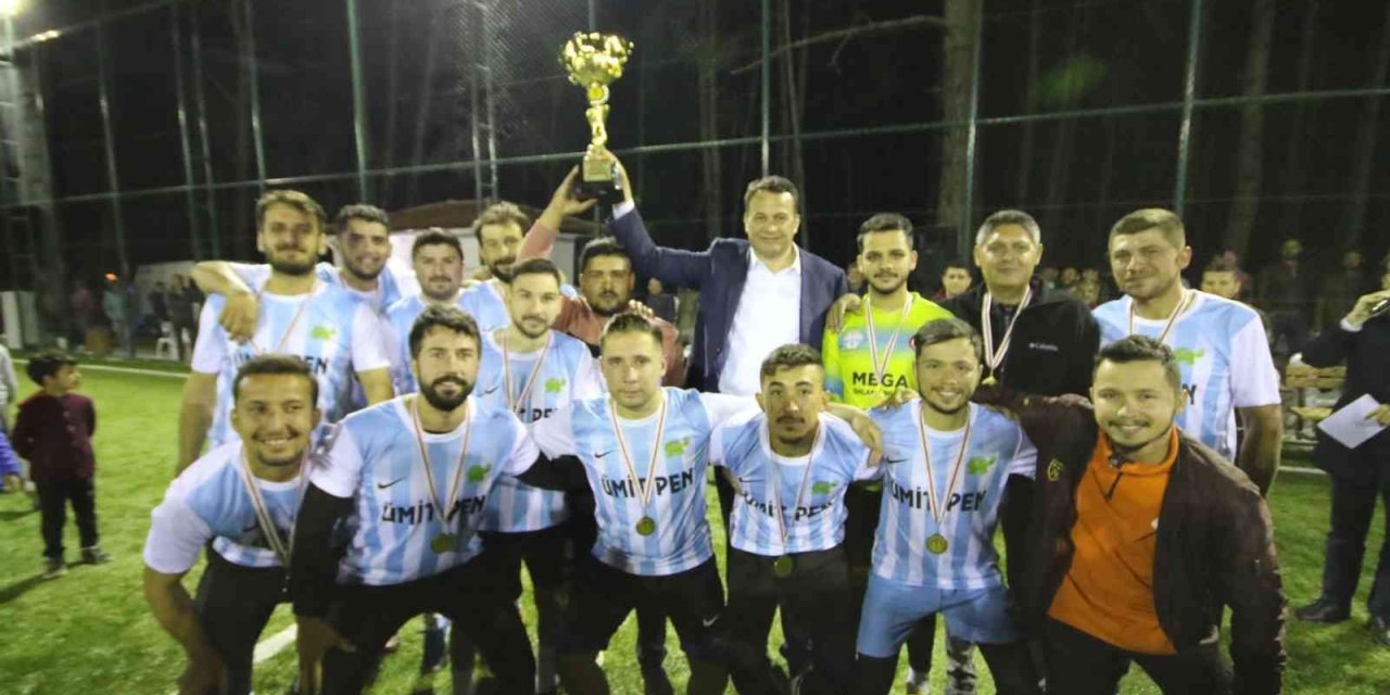 Kaş 5’inci Geleneksel Halı Turnuvası Tamamlandı