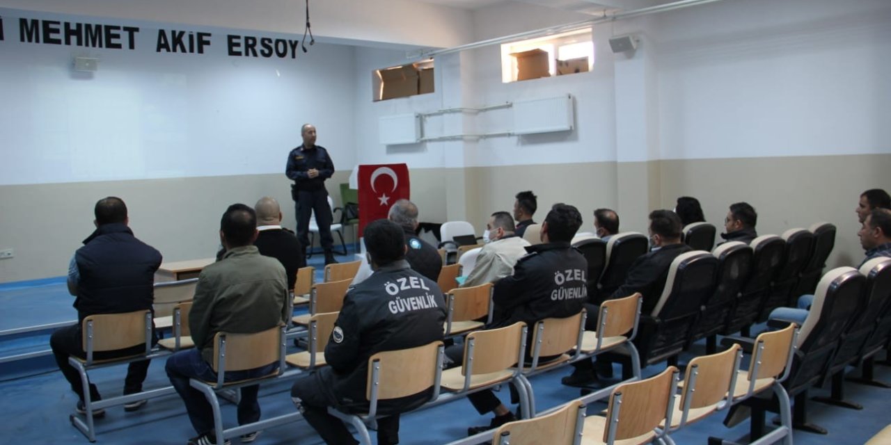 Jandarmadan Özel Güvenlik Görevlilerine Kaan Ve Kades Eğitimi