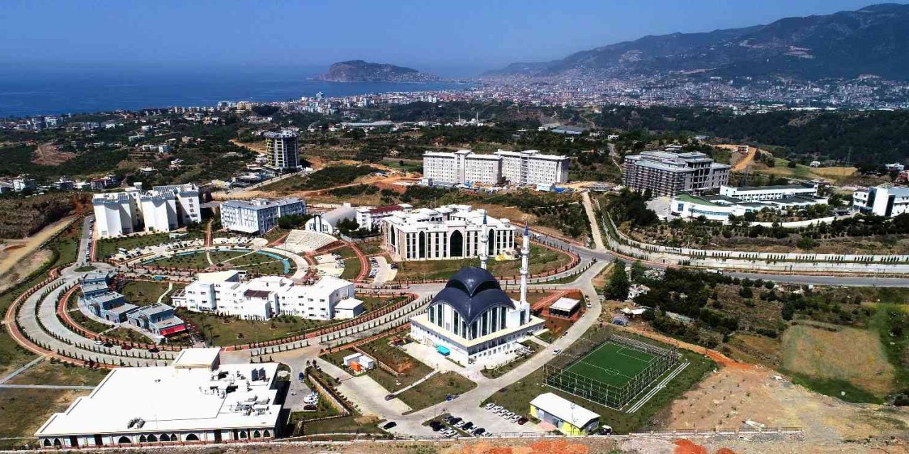 Alkü İlk Erasmus Ka171 Anlaşmasını İmzaladı