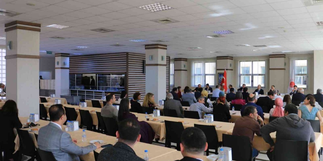 Antalya Adliyesinde İlk İş Gününde Bayramlaşma Töreni