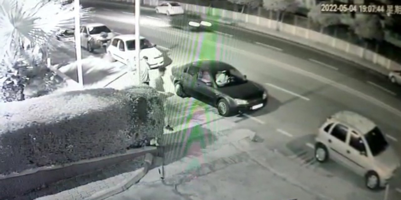 Otomobilin Motosiklete Çarptığı Kaza Kamerada