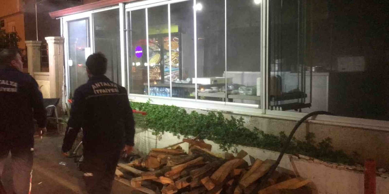 Restoranda Çıkan Yangın Korkuttu