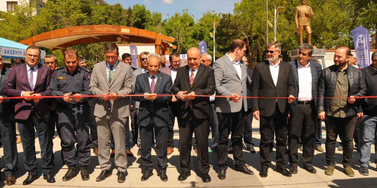 Akşehir 6. Kitap Fuarı Açıldı