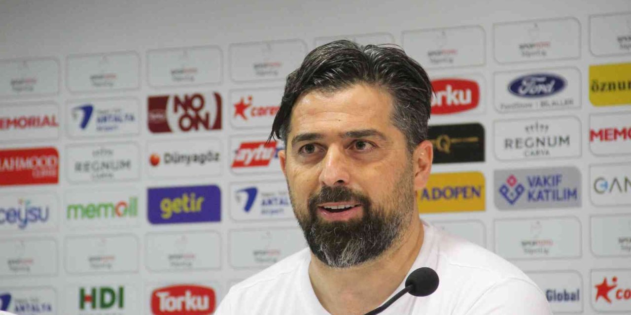 İlhan Palut: "üçüncülük Adına Ayakta Kalmalıyız"