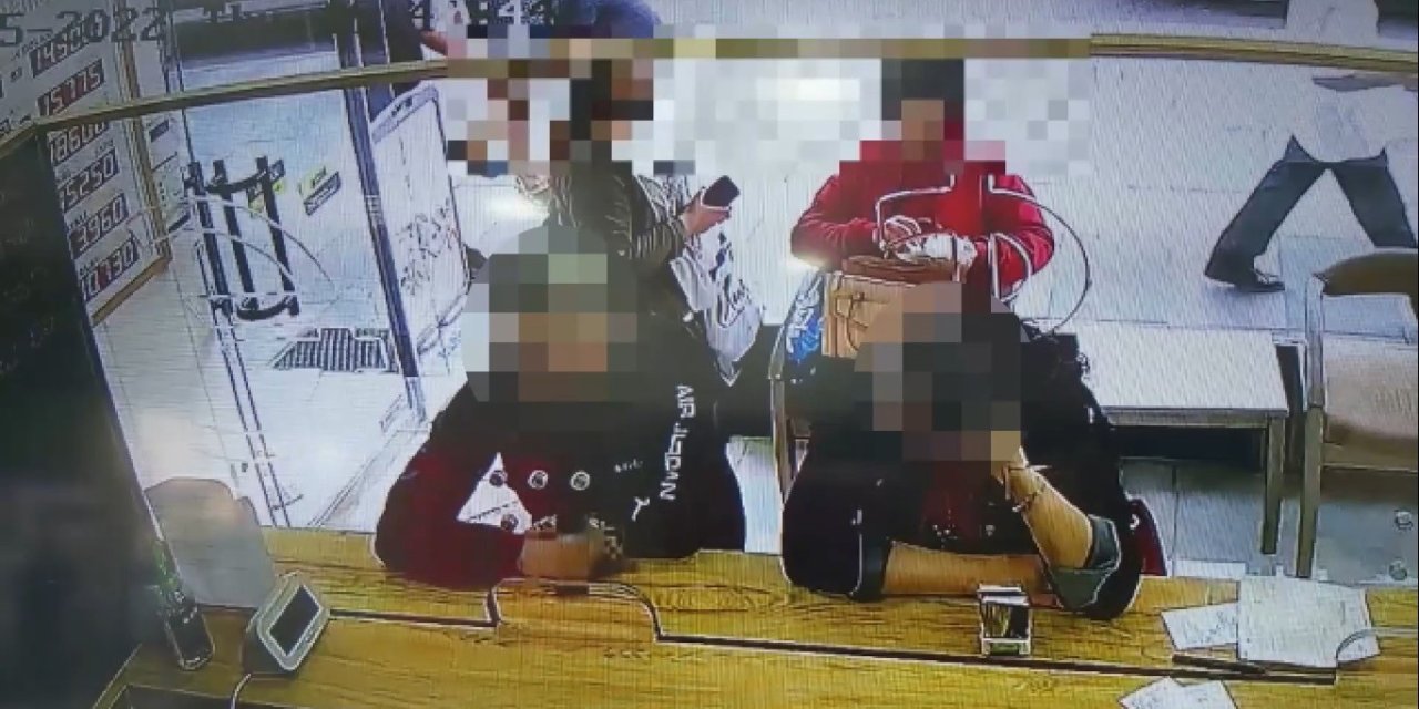 Sahte Dolarları Kuyumcularda Bozdurmaya Çalıştılar