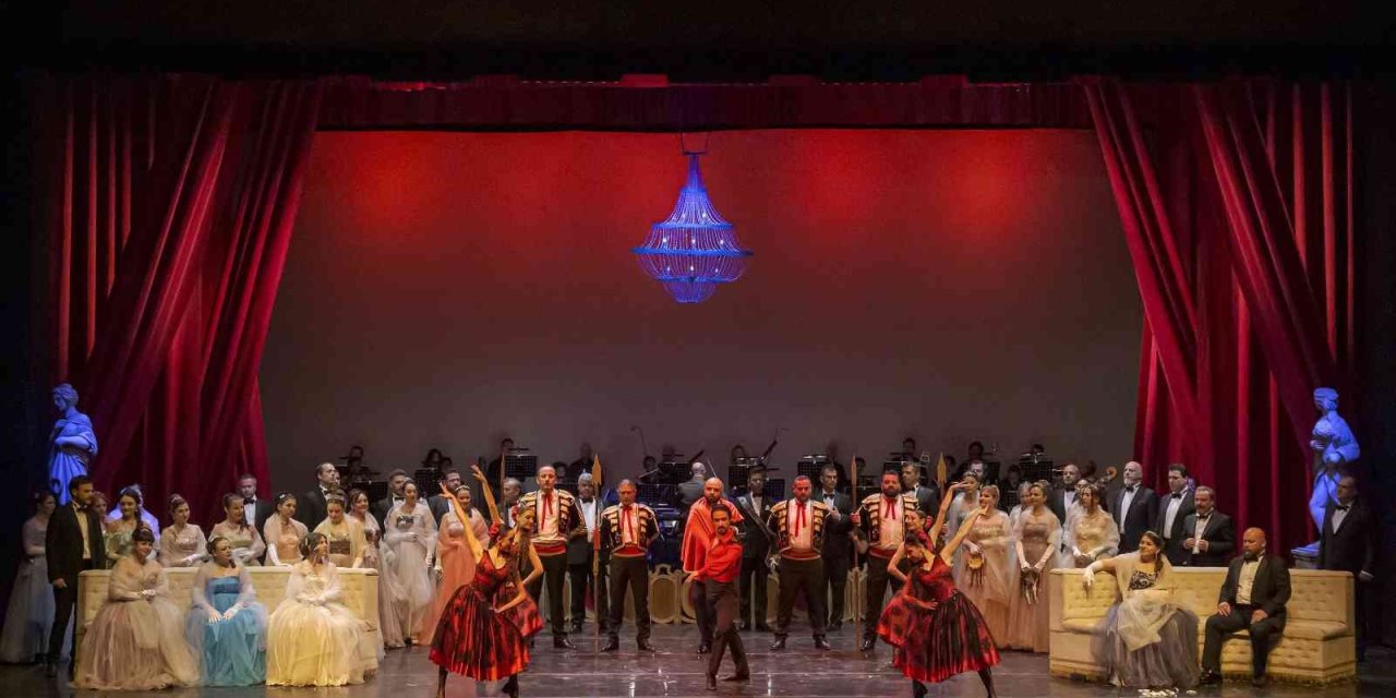 La Travıata Bu Sezon Son Kez Sahnede