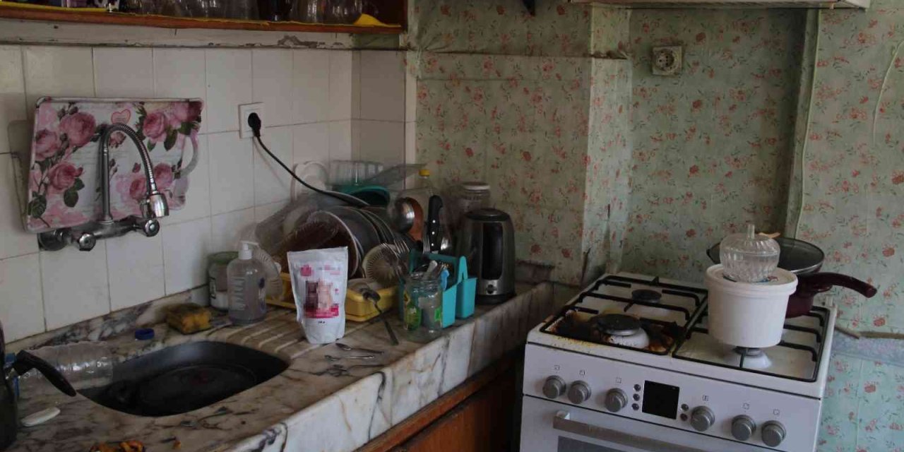 Kedisi İçin Isıttığı Sütü Ocakta Unuttu, Binada Panik Yaşandı