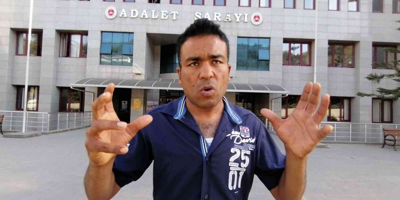 Telefon Dolandırıcılarına Para Kaptırmaktan Yaşlı Teyzenin ‘fırçası’ Sayesinde Kurtuldu