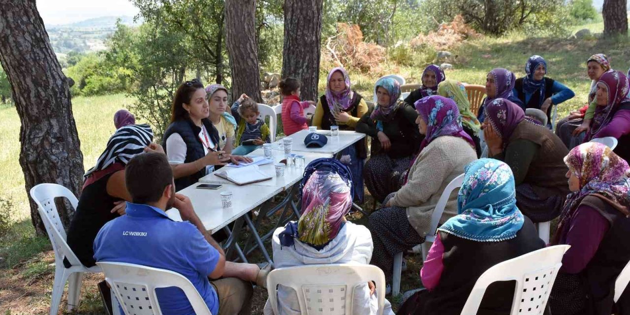Tarsus Belediyesi, Güncel Tarımsal Gelişmeleri Çiftçiyle Buluşturuyor