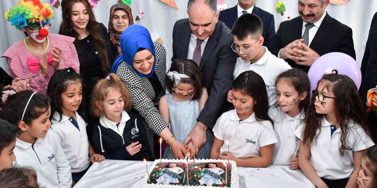 Vali Özkan Şehit Kızının Doğum Günü Sevincine Ortak Oldu