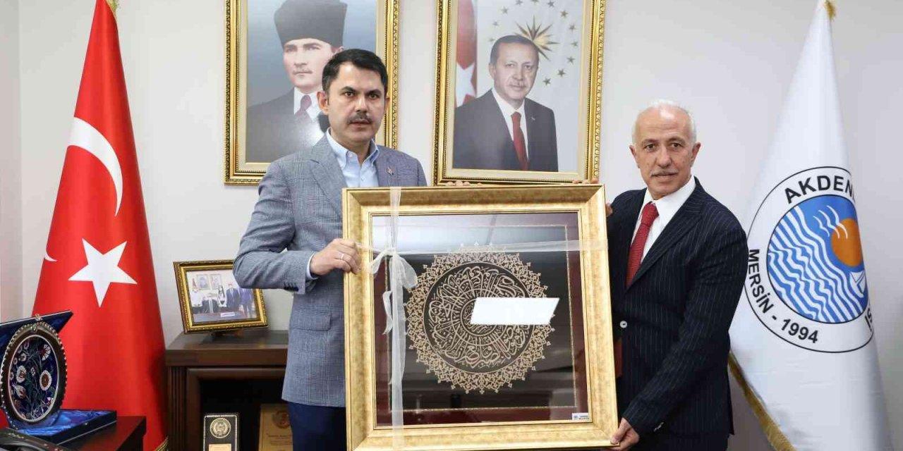 Başkan Gültak, Bakan Kurum’a Projelerini Anlattı